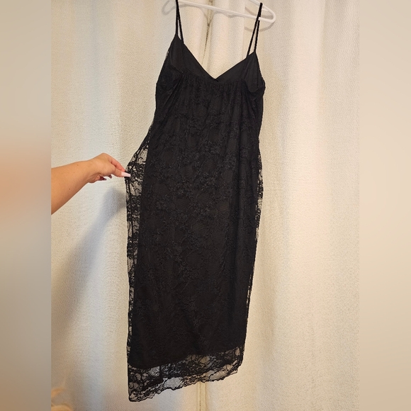 PrettyLittleThing Sexy Slinky Dress with Black Floral Lace Overlay - Size US18 - Picture 12 of 14